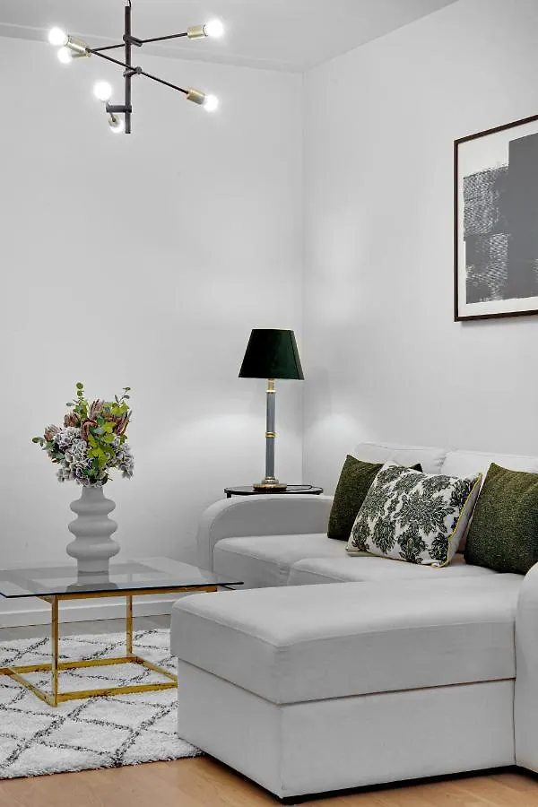 Modern 3-Bedroom Apartment Near Metro Station In Copenhagen Orestad